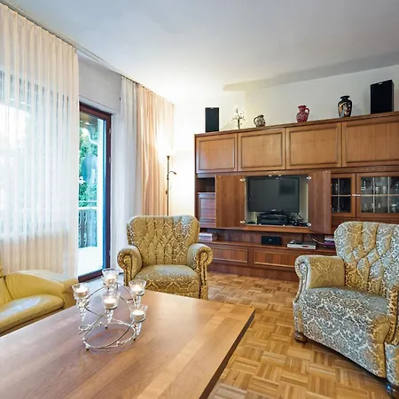 Holiday Home In Hesse With Near Sauerland بيت للعطل Frankenau